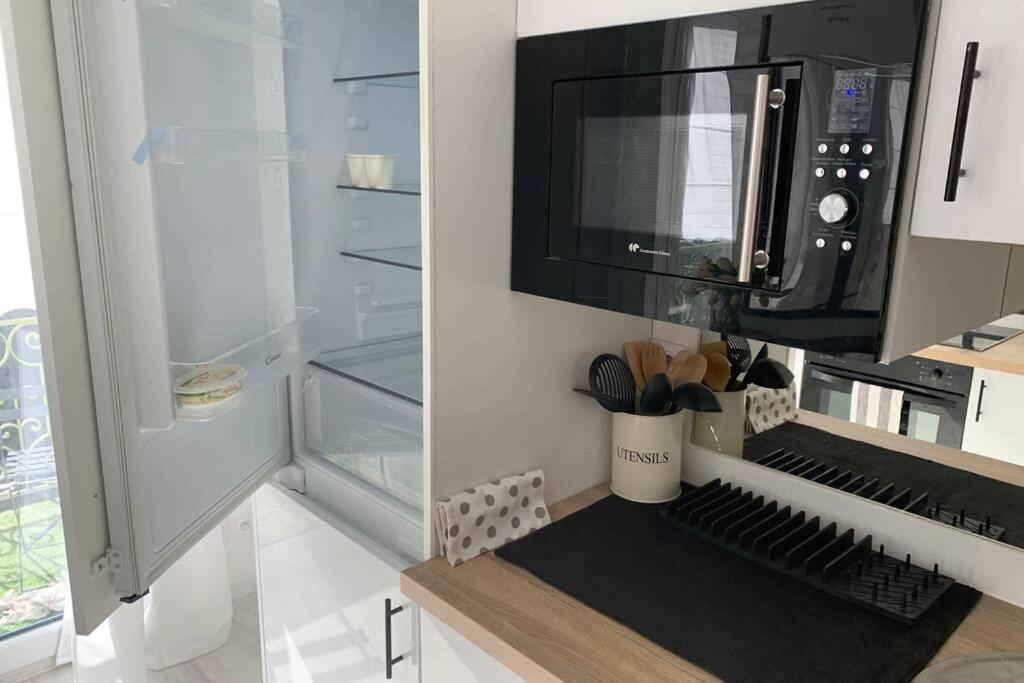 Gare - Les Champs - Parking Prive Apartment