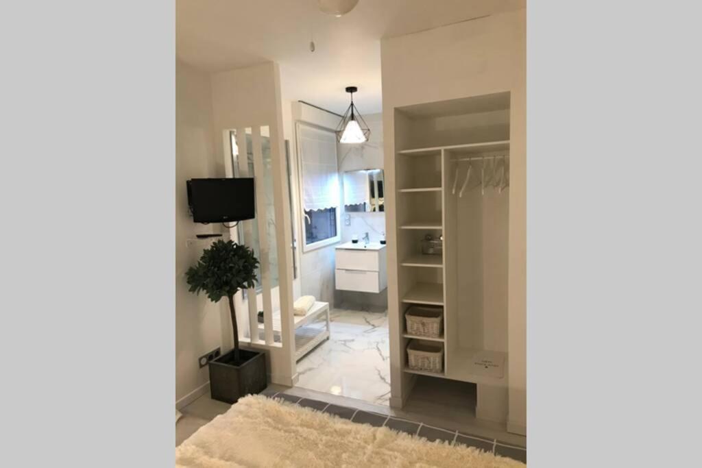 Gare - Les Champs - Parking Prive Apartment Saint-Brieuc